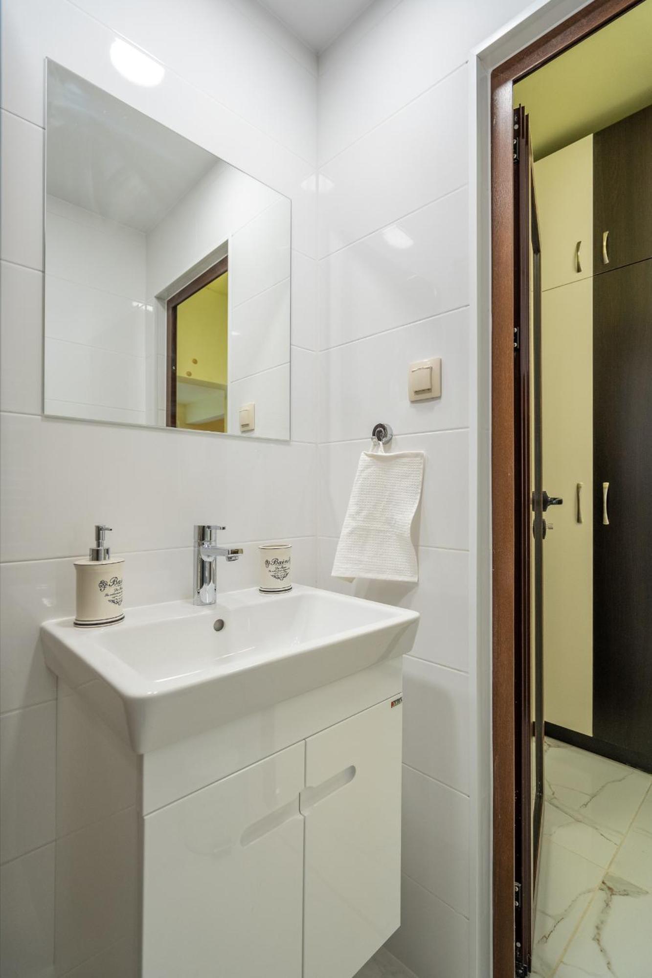 Top Location Central New & Spacious 3 Bdr Apt Medical Academy София Экстерьер фото